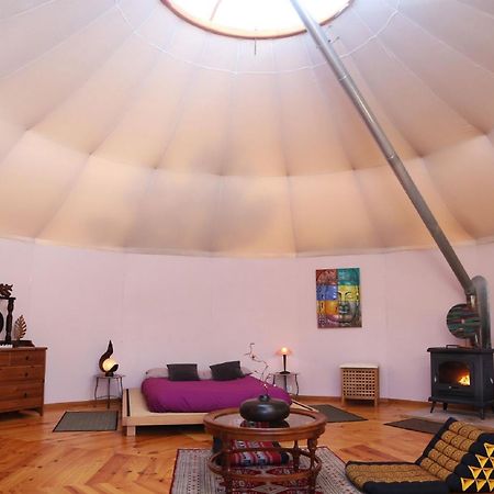 Yurta Mongola Delta Del Ebro Hotel Camarles Exterior photo