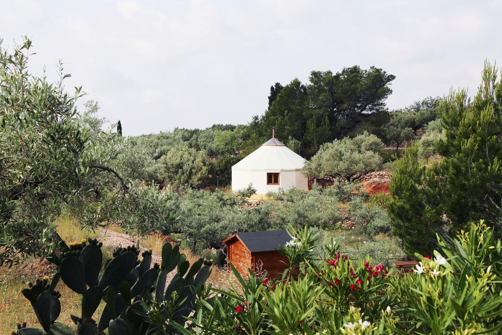 Yurta Mongola Delta Del Ebro Hotel Camarles Exterior photo