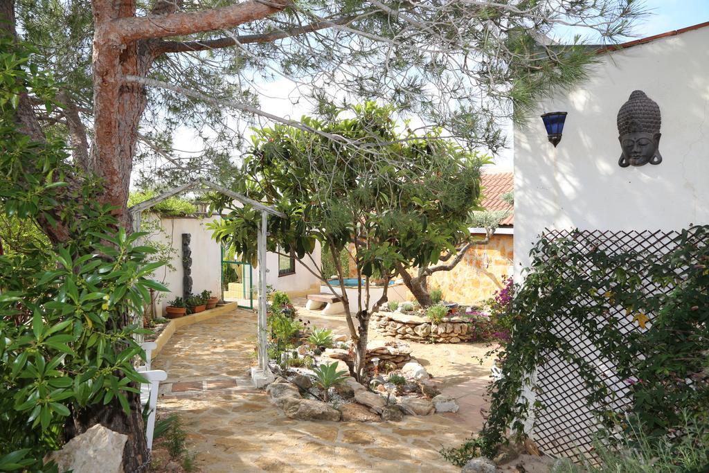 Yurta Mongola Delta Del Ebro Hotel Camarles Exterior photo